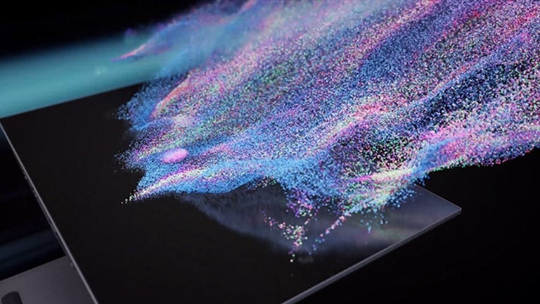 Platesnis 4K OLED monitorius.	