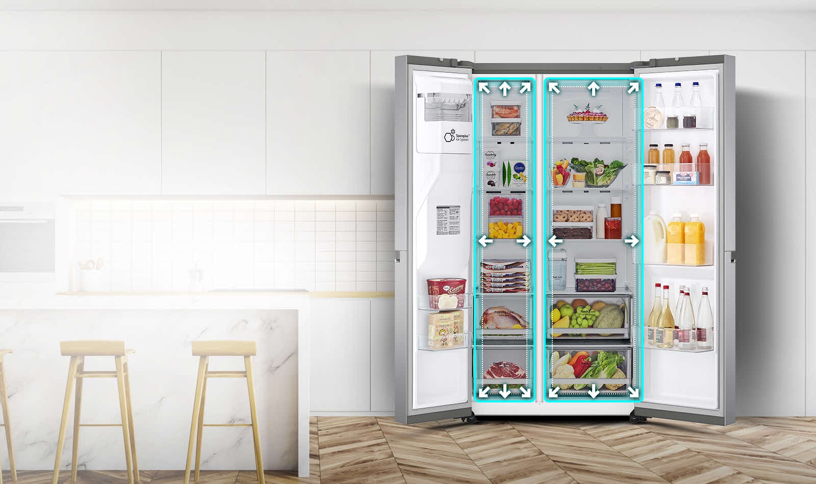 Un video comienza con la vista frontal del refrigerador con ambas puertas abiertas. Los espacios interiores están delineados con líneas de neón y las flechas comienzan a empujar las líneas para mostrar que ahora hay más espacio en el interior. El cuadrado de neón alrededor de los espacios interiores parpadea para mostrar la diferencia entre el nuevo espacio y el antiguo espacio más pequeño que ahora se destaca en una línea blanca punteada.