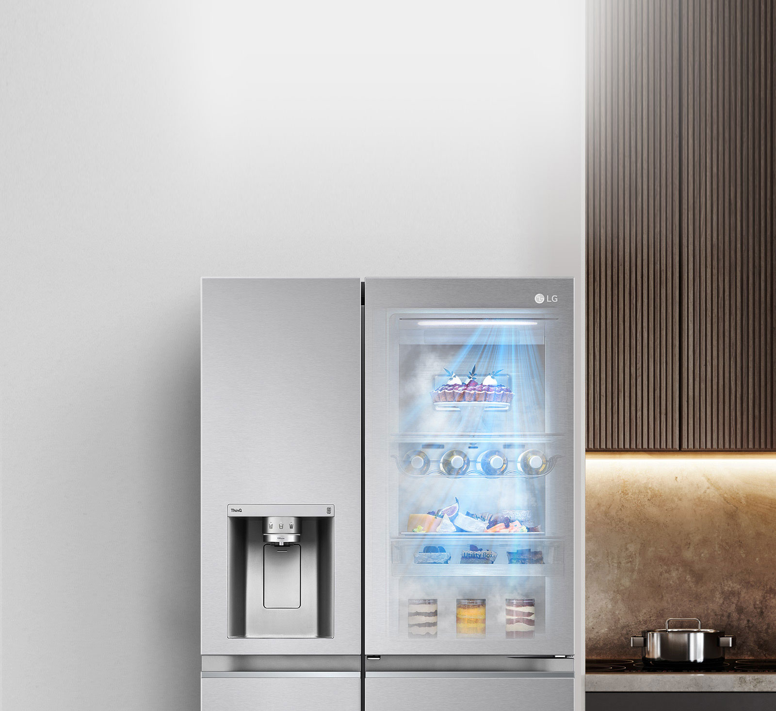 The front view of a black InstaView refrigerator with the light on inside. The contents of the refrigerator can be viewed through the InstaView door. Blue light rays shine on the contents of the DoorCooling function.