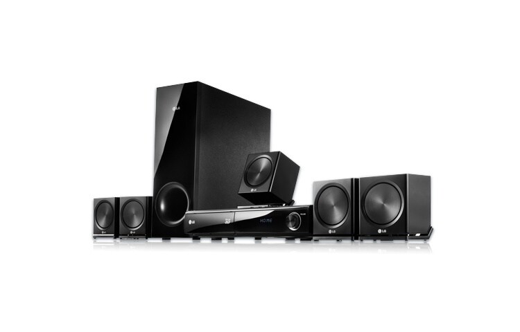 LG Viaja a mundos donde eres parte de la acción, con el sistema de teatro en casa 3D Blu-Ray HB806SV de LG., HB806SV