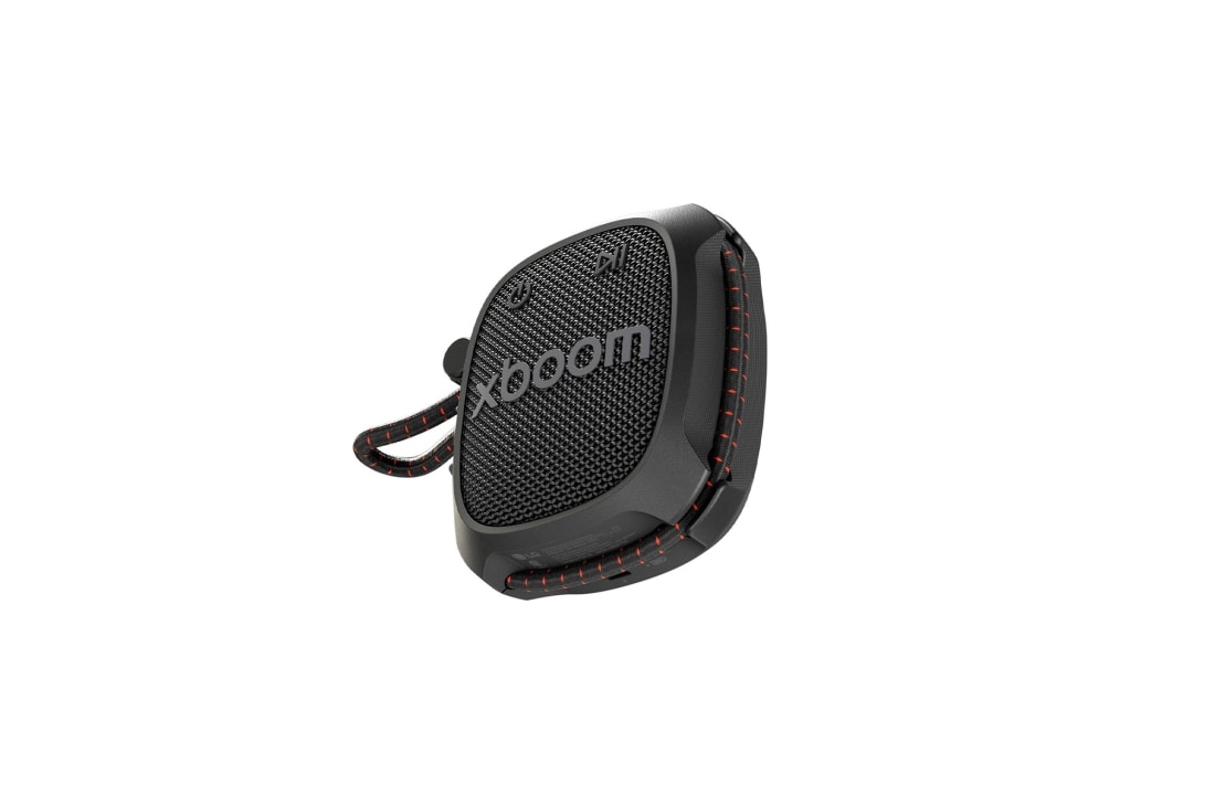 LG xboom Rock por will.i.am | Bocina Bluetooth con una durabilidad extrema para exteriores, vista en ángulo bajo desde la izquierda, ROCK, thumbnail 7