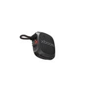 LG xboom Rock por will.i.am | Bocina Bluetooth con una durabilidad extrema para exteriores, vista desde abajo desde la derecha, ROCK, thumbnail 6