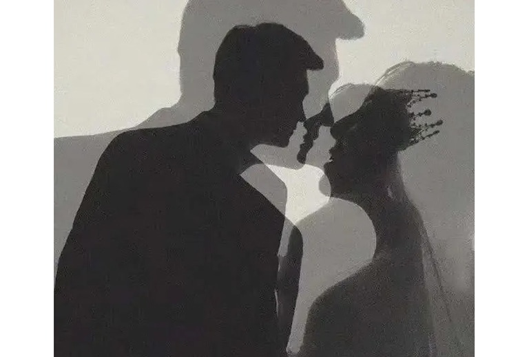 清风伴誓言，共赴新未来