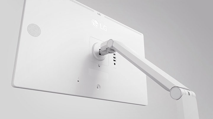 3D product video showing flexibility featuring a torsion spring hinge, offering tilt, swivel, height, and Portrait Mode adjustments	