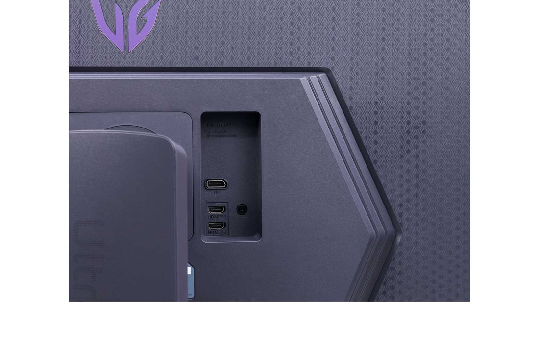 LG 32” LG UltraGear™ UHD  144Hz 刷新率电竞显示器, side view with monitor height moving downwards on with lights on, 32GS94U-B, thumbnail 15