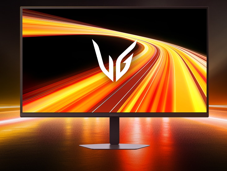 Front image of the UltraGear™ 32G620B gaming monitor in a futuristic, neon-lit room.