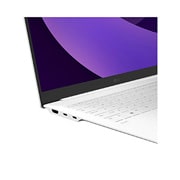 LG gram Pro 16'' |  32GB RAM Intel® Arrow Lake H 轻薄本 | Windows 11, 16:10 OLED 显示屏, +盖子打开时30度侧口放大视图, 16Z90TP-K.AL87C, thumbnail 5