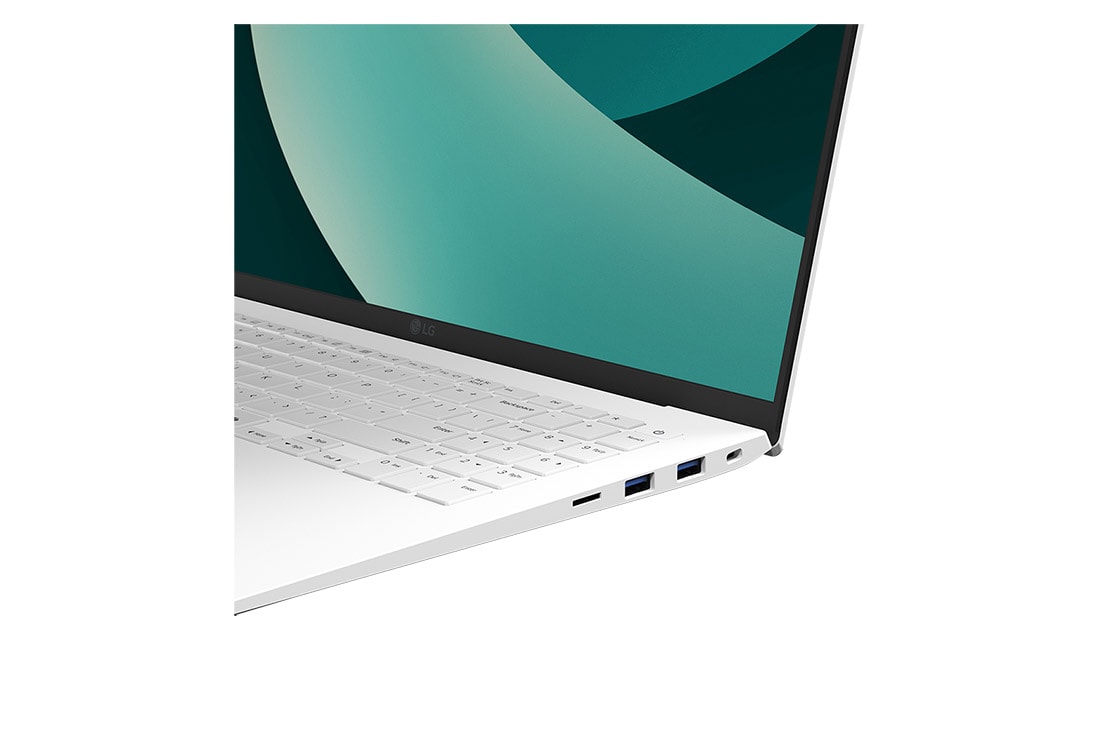 LG gram 16'' |  Intel® Arrow Lake H 轻薄本 | Windows 11, WQXGA 16:10 Anti-glare IPS 显示屏, -30 degree side port zoom-in view with cover open, 16Z90T-G.AL57C, thumbnail 4