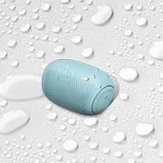 LG XBOOMGo PL2, 白色背景中，LG XBOOM Go 面向左上方。LG XBOOM Go 上面和下面都有水滴。, PL2.DCHNLLB, thumbnail 4