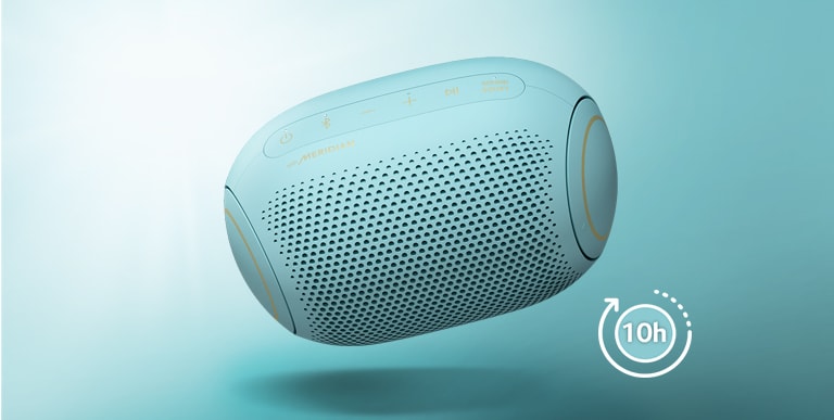 LG XBOOM Go 向左倾斜，漂浮在空中。