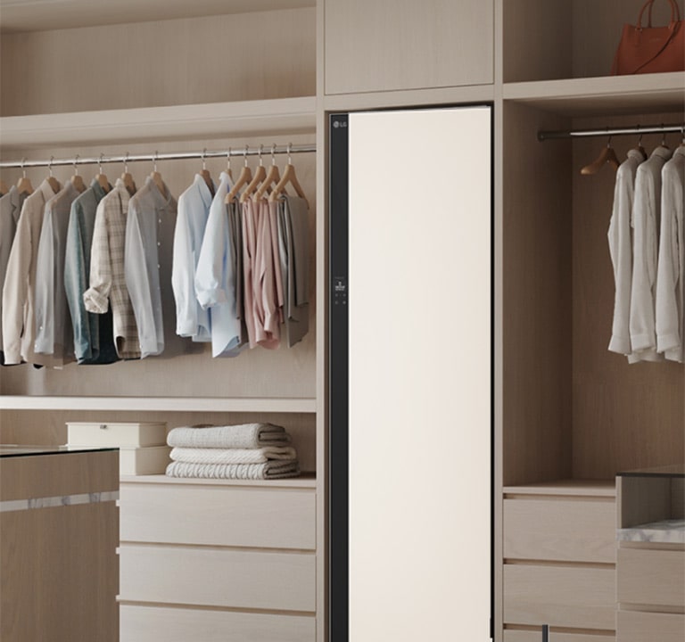 Fresh converter area inside the refrigerator.