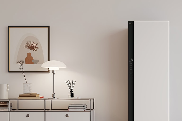 Big freezing zone area inside the refrigerator.