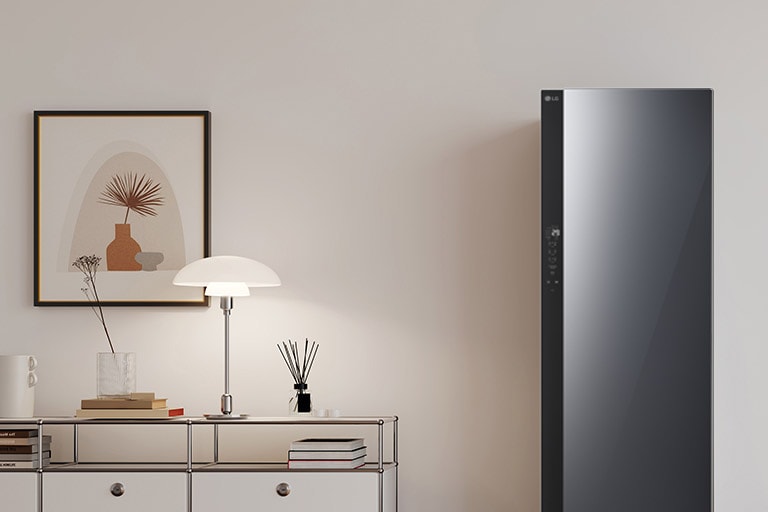 Big freezing zone area inside the refrigerator.