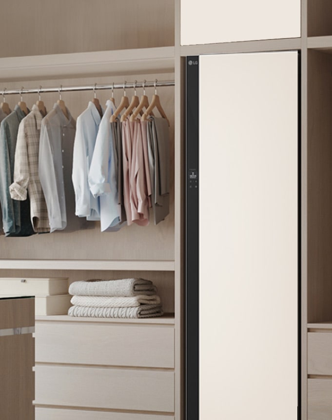 Fresh converter area inside the refrigerator.