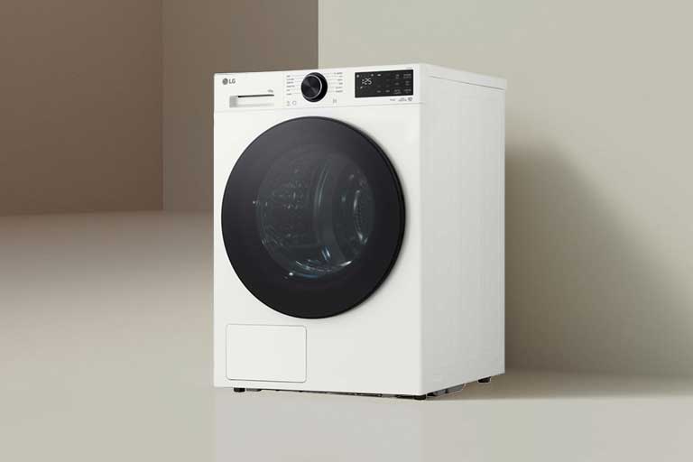 自动清洁冷凝器，节省用户时间，解放双手且确保干衣长久耐用。