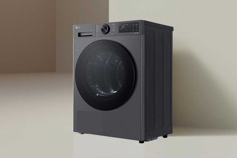 自动清洁冷凝器，节省用户时间，解放双手且确保干衣长久耐用。