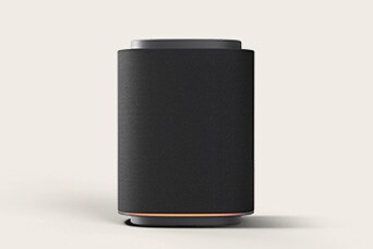Vooraanzicht van de zwarte Sound Suite M7 luidspreker