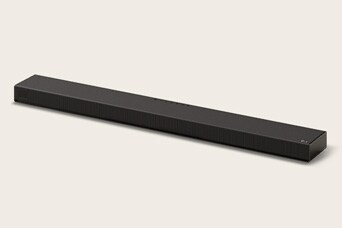 Een zwarte Sound Suite H7 Soundbar van bovenaf gezien, in een lichte hoek gedraaid