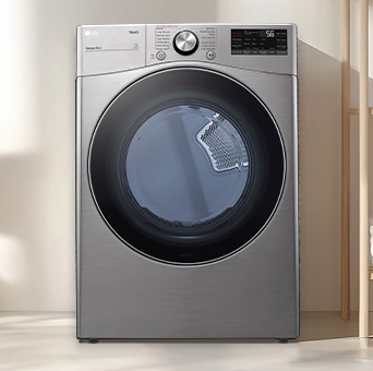 Secadora de roupas elétrica LG DF22VV2SR e secadora de roupas a gás DT25WTGK lado a lado, mostrando o Sensor Dry e as opções de capacidade