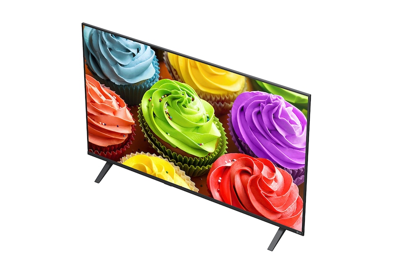 A LG SMART TV AI LB65 conta com o AI Hub para personalização, com um ícone de AI sobre um controle remoto, cercado pelas funcionalidades Multi AI Search, AI Concierge, AI Voice ID com My Page e AI Chatbot.