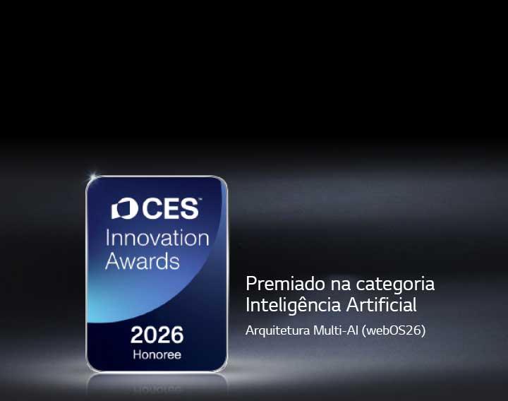 O selo de premiado do CES Innovation Awards 2026 é exibido em um fundo escuro. A Arquitetura Multi-AI foi reconhecida na categoria Inteligência Artificial.
