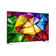 A tecnologia Cores Primárias RGB Pro, utilizada na LG Mini RGB evo AI MRGB85, apresenta uma imagem dividida que compara a cor LED convencional à esquerda com edifícios mais brilhantes e saturados à direita, destacando a cobertura de 100% do espaço de cores DCI-P3 e 100% do Adobe RGB.