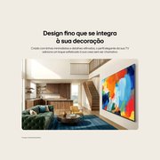 A LG QNED evo AI QNED80 Mini LED com Alerta de Esportes, criada pelo AI Concierge, exibe uma partida de futebol ao vivo com um painel de IA na tela apresentando previsões, informações sobre os jogadores e dados da liga, mostrando como a IA analisa o jogo para prever os resultados da partida.