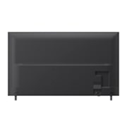 LG QNED evo AI QNED80 Mini LED com tela gigante, está instalada na parede de uma sala de estar, exibindo uma comemoração de vitória esportiva com cores vibrantes e qualidade de imagem refinada em toda a tela, enquanto uma família vibra junta.