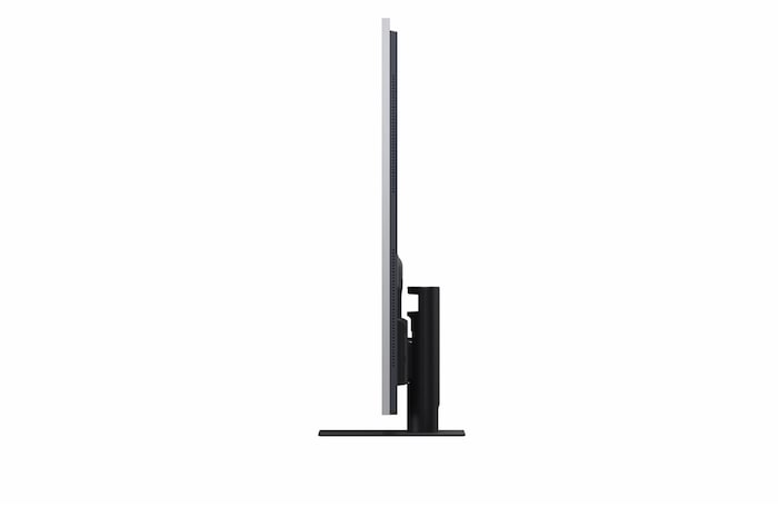Vue latérale du téléviseur Smart TV LG OLED evo IA C5 4K.