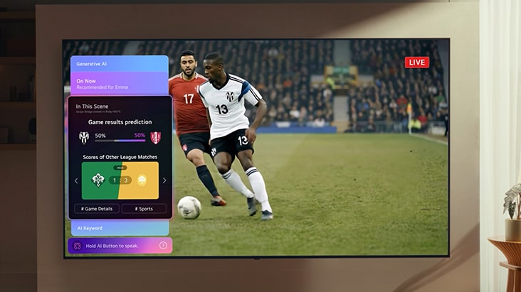 Le téléviseur LG AI, doté de la fonction AI Concierge avec My Page, affiche un match de football en direct ainsi qu’un panneau personnalisé alimenté par l’IA avec des prévisions sportives, des informations sur les joueurs et des données sur la ligue, illustrant comment l’IA analyse le jeu pour prévoir les résultats.