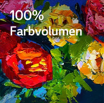 Das LG Gallery TV AI mit Rahmen LX7 ART TV mit Dynamic QNED Color, zeigt eine Nahaufnahme eines detailreichen Gemäldes, bei dem intensivierte Rot-, Gelb- und Grüntöne das 100-prozentige Farbvolumen unterstreichen und die Kunst zum Leben erwecken.