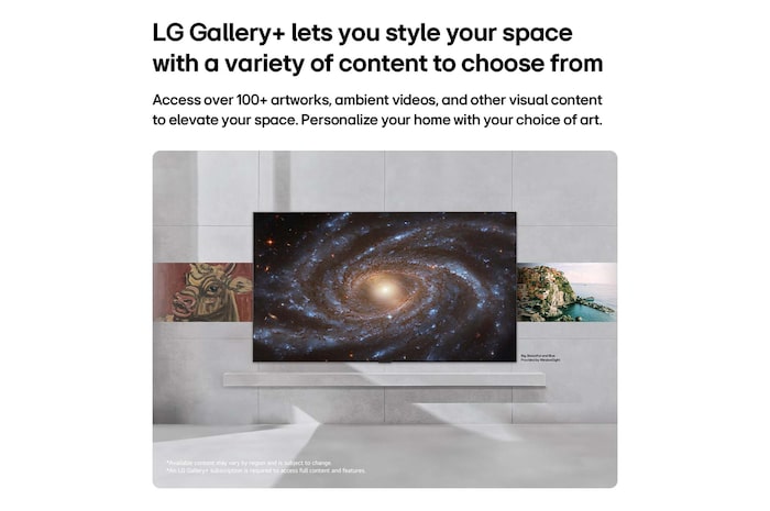 Das LG Gallery TV AI mit Rahmen LX7 ART TV mit Slim & Seamless Wall Mount sitzt bündig an gelben und weißen Wänden in zwei verschiedenen Innenräumen und zeigt klassische Gemälde mit einem klaren, gerahmten Look, der sich nahtlos in den Raum einfügt.