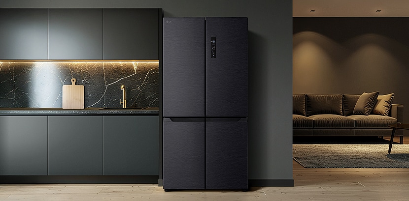 LG Multi-Door-Kühlschrank in einer modern eingerichteten Küche zur Betonung des eleganten Äußeren des Kühlschranks.