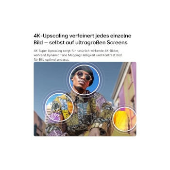 Ein LG QNED evo AI QNED70 Mini LED mit 4K Super Upscaling und Dynamic Tone Mapping zeigt eine Unterwasserszene mit einem schwimmenden Orca, bei der KI jedes Einzelbild erkennt und auf 4K-Auflösung hochskaliert.