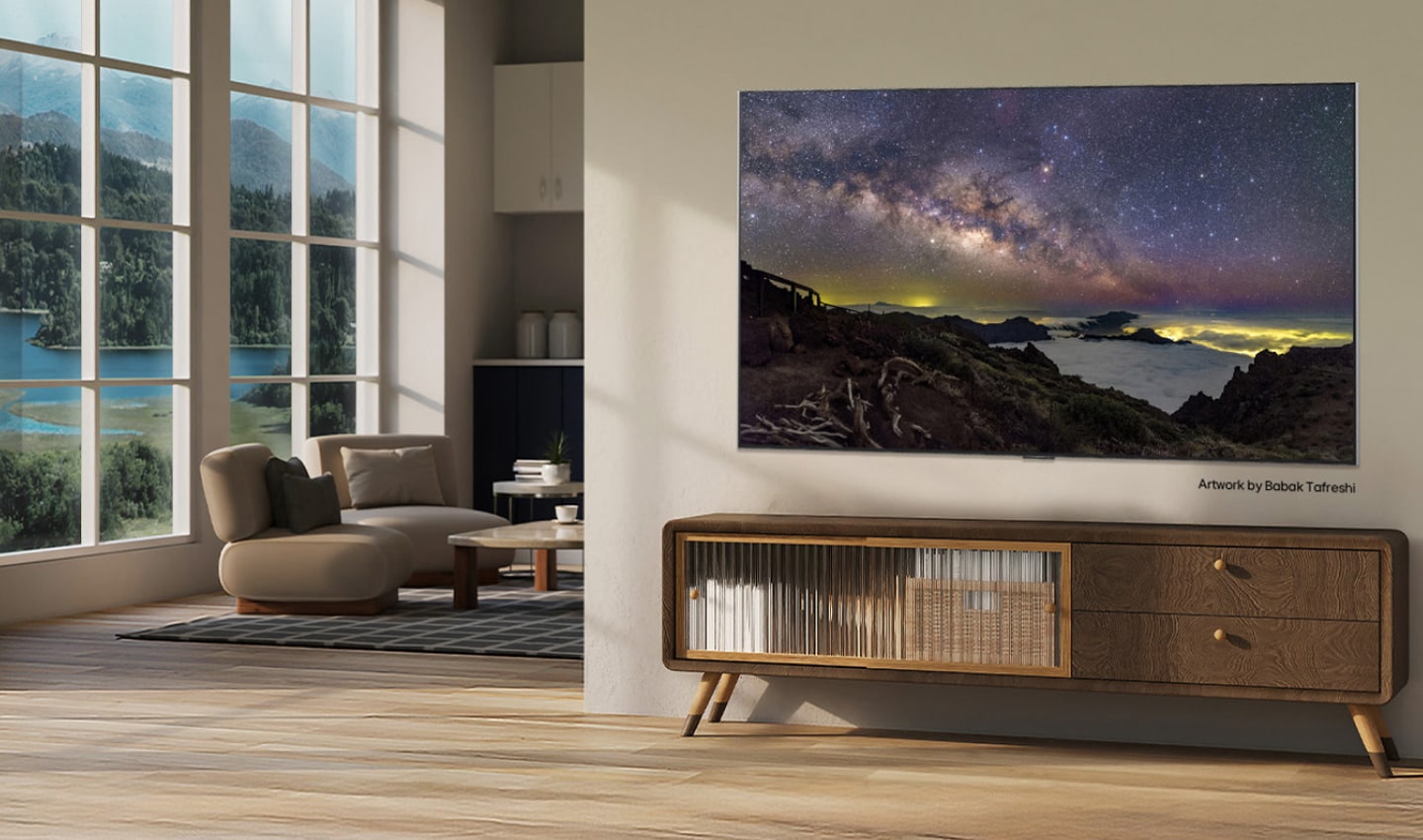 LG Gallery+ tilbyder varieret kunstindhold og viser et kunstværk med nattehimmel og landskab af Babak Tafreshi i en moderne stue som en del af en nøje udvalgt kunstoplevelse i tv-brugerfladen. LG Gallery+ tilbyder varieret kunstindhold og viser et kunstværk med nattehimmel og landskab af Babak Tafreshi i en moderne stue som en del af en nøje udvalgt kunstoplevelse i tv-brugerfladen.