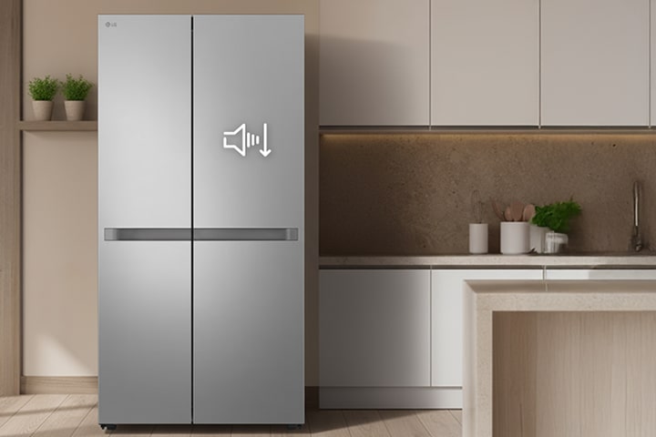 Frigorifero LG con un'elegante finitura argentata in una cucina moderna, con l'icona di riduzione del rumore sulla porta.