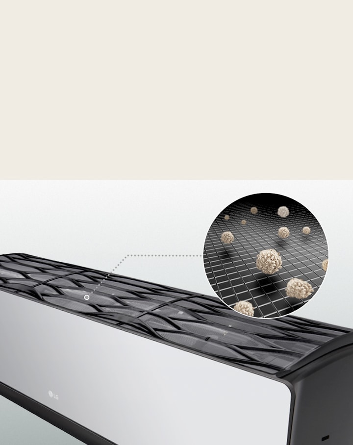 Imagen de un filtro de aire acondicionado LG con vista ampliada de las impurezas atrapadas