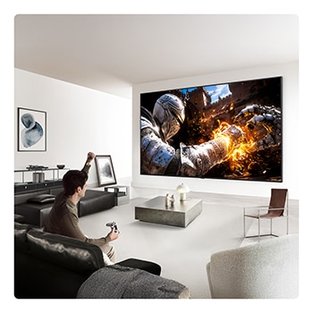 يعرض LG Mini RGB evo AI MRGB9M بمقاربة سهلة ومريحة مشهد لعبة حركة، مع إدارة اتصالات الأجهزة من خلال Zero Connect Box، مما يقلل من تعقيد الإعداد حول التلفزيون.
