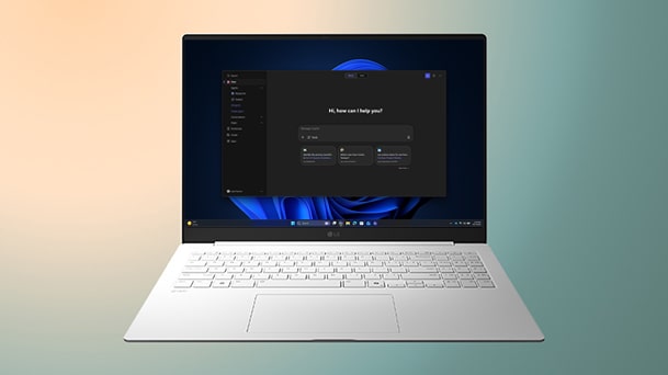 此圖片在漸層背景上展示一台筆記型電腦，顯示清晰的 Windows 11 畫面，並附有文案「Upgrade your Efficiency」。