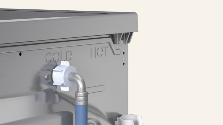  Kết nối chắc chắn (các) ống mềm cấp nước với đúng vòi (nóng/lạnh nếu có) và mặt sau của máy. Đảm bảo ống mềm xả được đặt đúng vị trí trong ống đứng hoặc bồn rửa – không quá cao (gây ra vấn đề về xả nước) hoặc đặt quá thấp (có thể gây ra hiện tượng hút ngược nước). Đảm bảo ống mềm không bị xoắn.