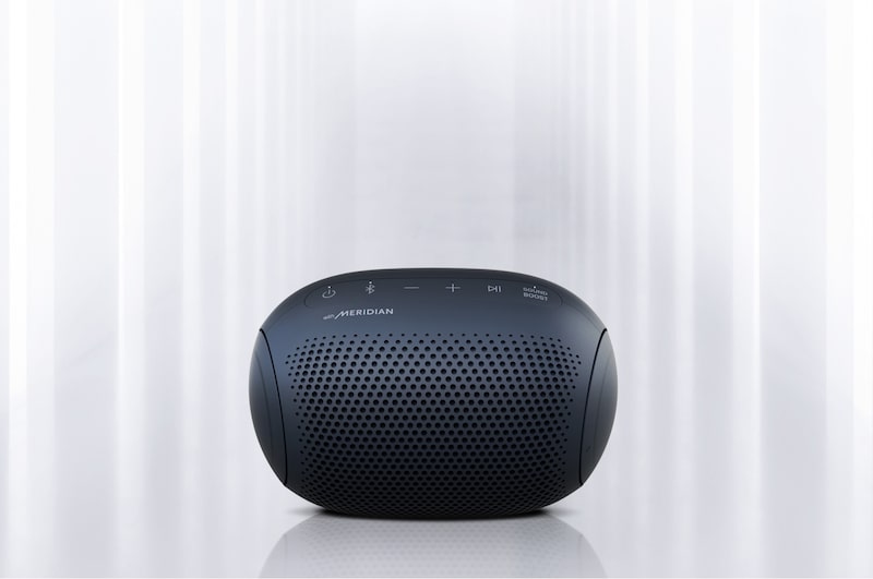 Vorderansicht von Bluetooth®-Lautsprecher mit 5 Watt | XBOOM Go | IPX5 | MERIDIAN Sound PL2