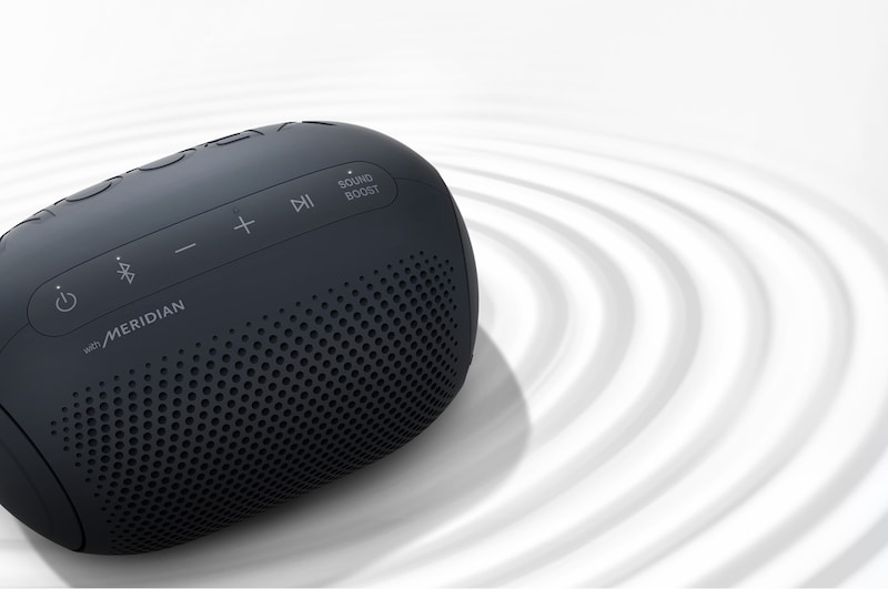 LG Bluetooth®-Lautsprecher mit 5 Watt | XBOOM Go | IPX5 | MERIDIAN Sound, PL2