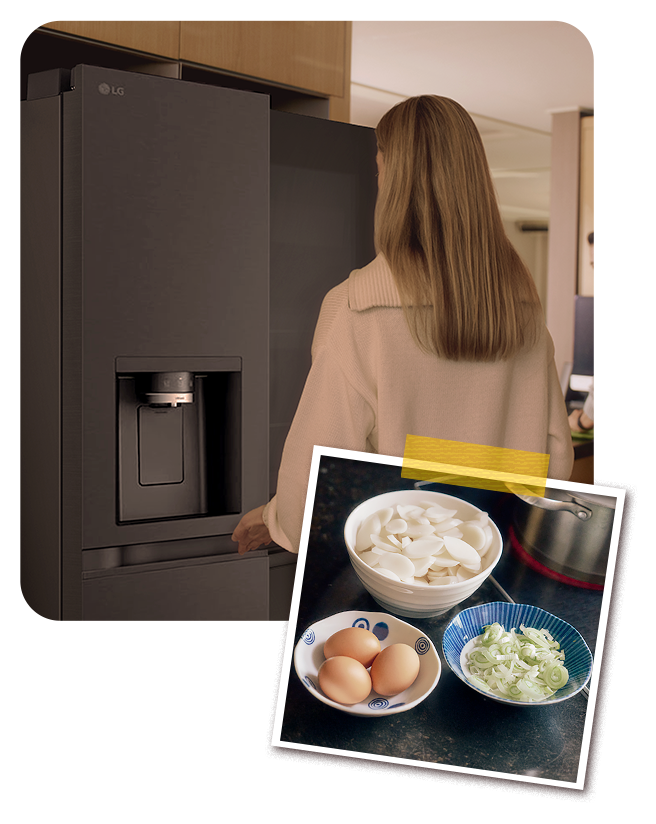 Paar bereitet eine Mahlzeit mit Zutaten aus einem LG-Kühlschrank zu