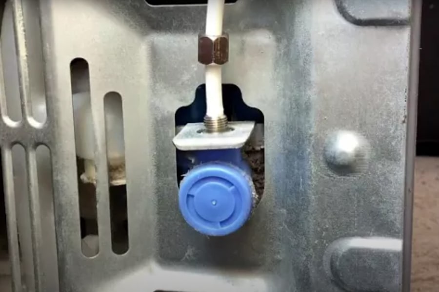 Wie schließt du die Wasserleitung an den Wasserhahn und den LG‑Kühlschrank (Modell 2024) mit Wasseranschluss an? Wie schließt du die Wasserleitung an den Wasserhahn und den LG‑Kühlschrank (Modell 2024) mit Wasseranschluss an?