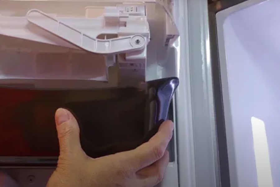 Wie kann man den Eisbereiter in einem Side‑by‑Side‑Kühlschrank testen? Wie kann man den Eisbereiter in einem Side‑by‑Side‑Kühlschrank testen?