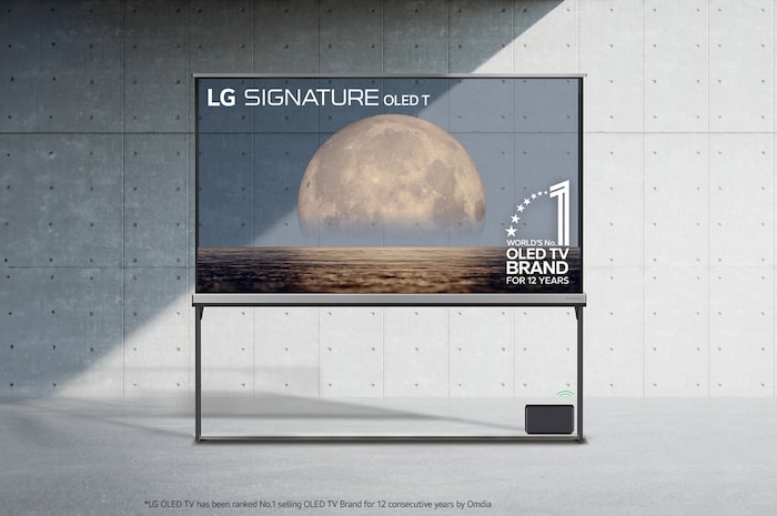 Front view of World's First Transparent & True Wireless TV LG SIGNATURE OLED T 77 inch with 4K Video & Audio Transfer OLED77T4PSA
