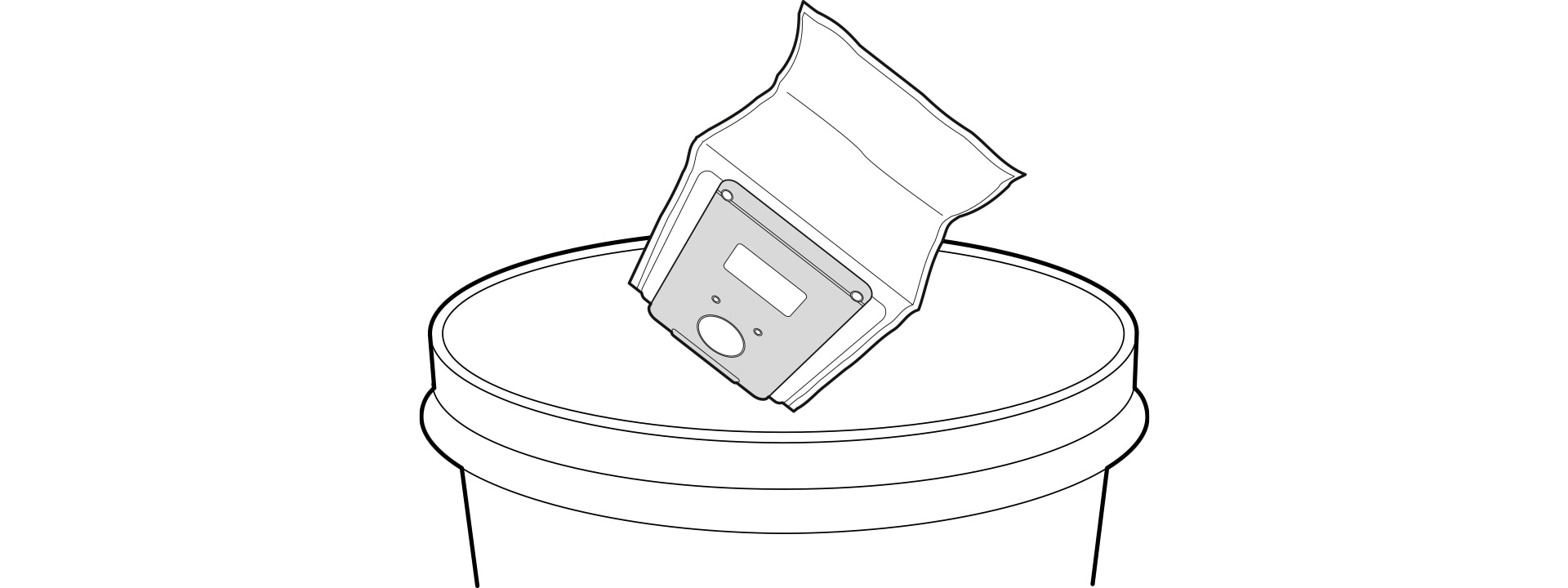 Discard the dust bag Do not reuse the used dust bag Doing so may cause odors from the appliance or cause serious product damage if the filter bag is tampered with