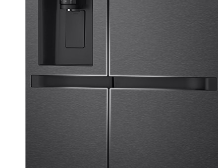 The handle design of the refrigerator magnified with gradient white lines	