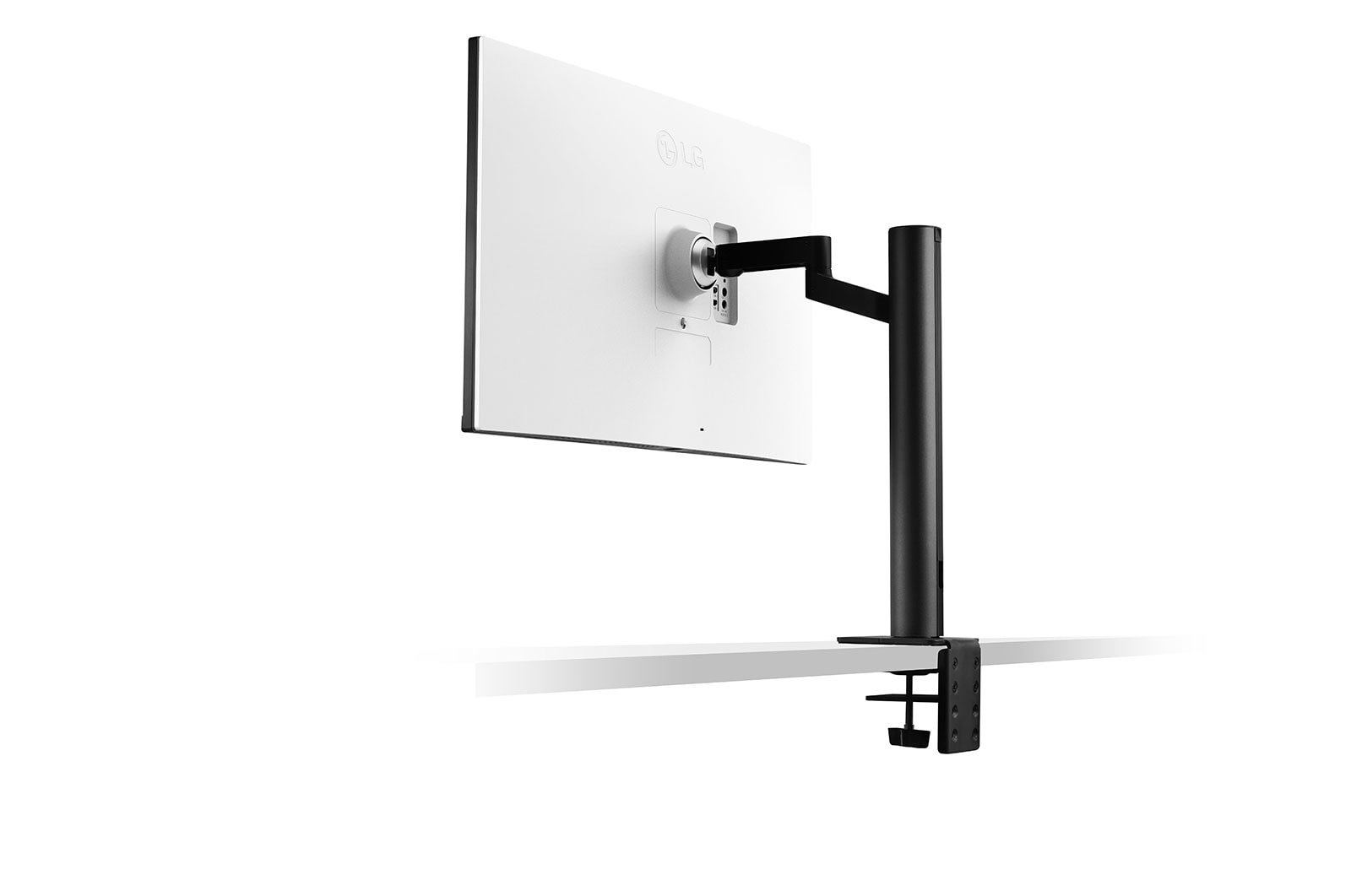 LG 31.5" UltraFine™ UHD 4K Ergo IPS Monitor with USB Type-C™, 32UN88A-W