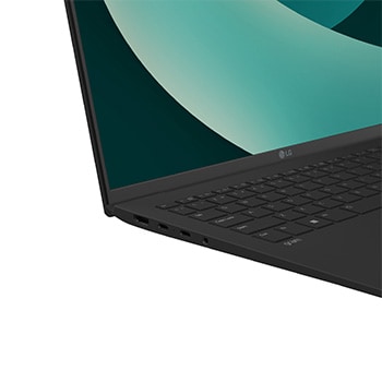 Left view port zoom-in with cover open